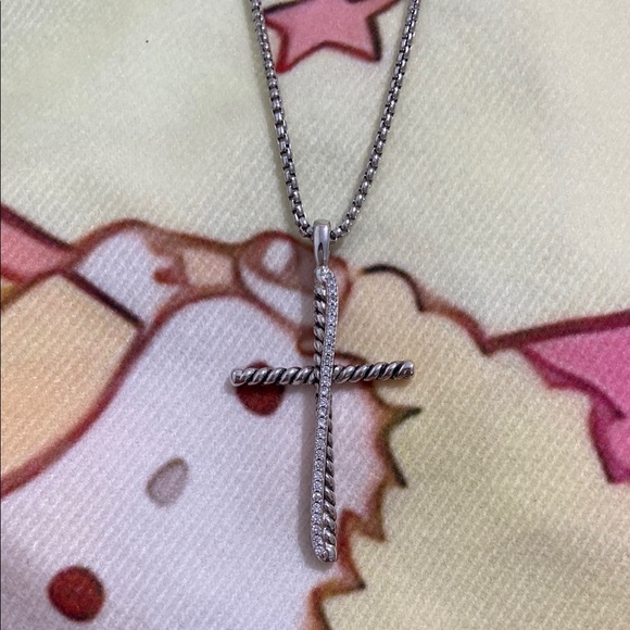 D.Y Sterling Silver Diamond Cross Pendant Necklace - Picture 1 of 6